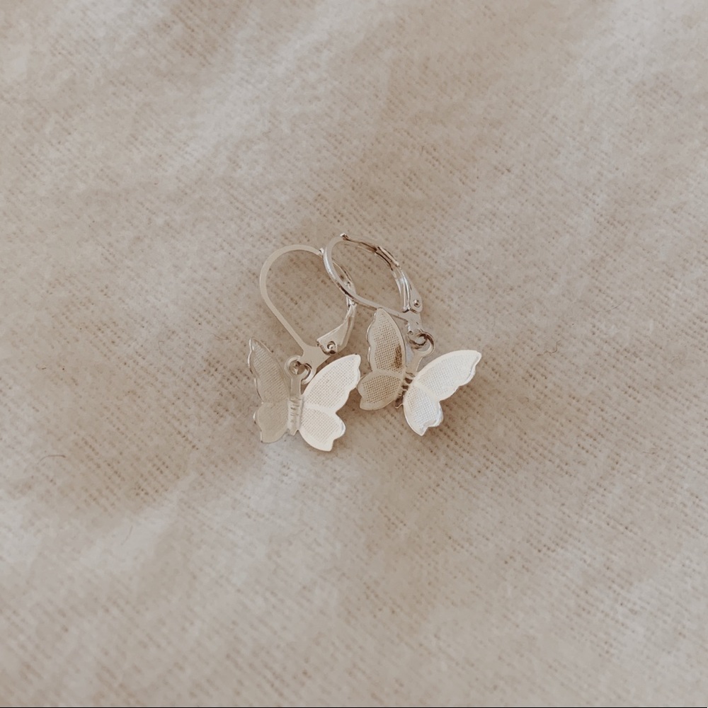 n e w | silver butterfly earrings🤍✨ - Picture 1 of 4